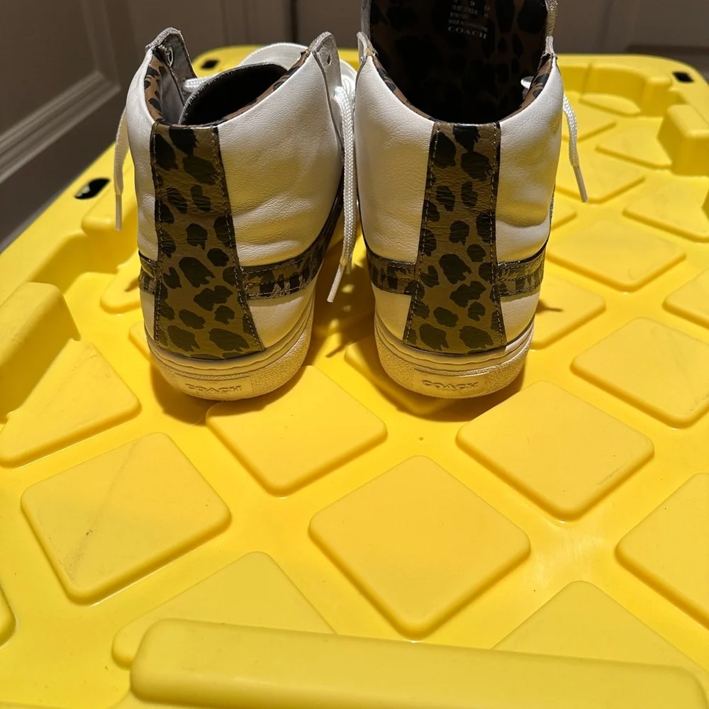 Men’s white coach high tops with cheetah print - Picture 6 of 7